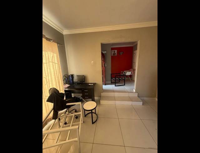 3 BEDROOM HOUSE FOR SALE IN BIRCHLEIGH NORTH